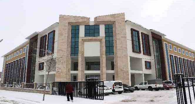 Van Defterdarlığı yeni hizmet binasına taşındı