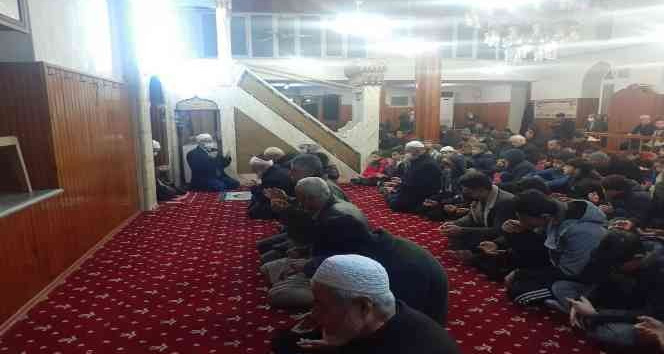 Kilis’te sabah namazı buluşması