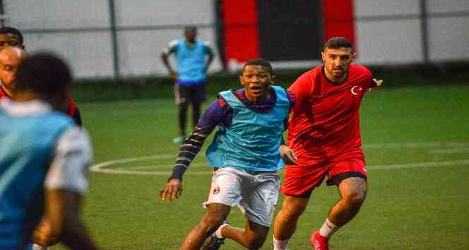 Kardeş ülkeler futbol turnuvası başladı