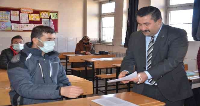 Bu kez veliler sınav heyecanı yaşadı