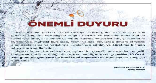 Uşak güne karla başladı, okullar tatil edildi