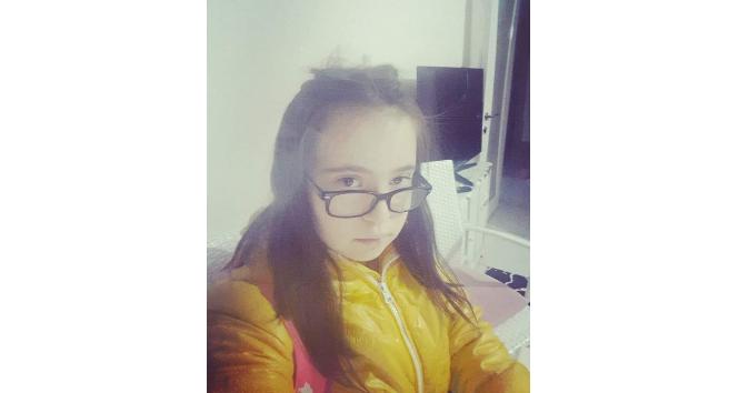 Koronavirüse yakalanan 18 yaşındaki lise öğrencisi hayatını kaybetti