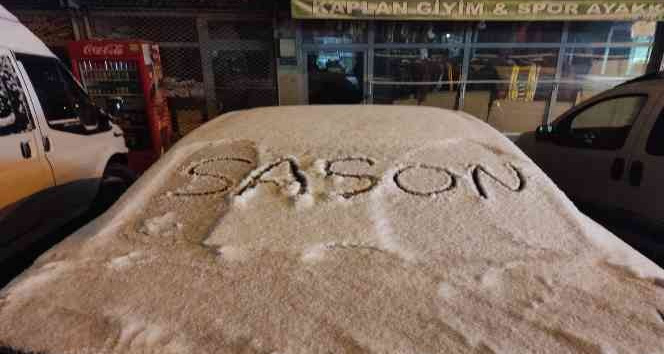 Sason’da okullar kar yağışı nedeniyle 1 gün tatil edildi