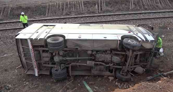 Kırıkkale’de işçi servisi devrildi: 15 yaralı