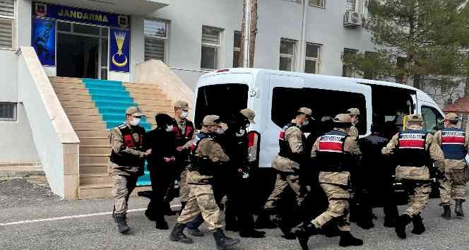 Siirt’te terör operasyonu: 5 gözaltı