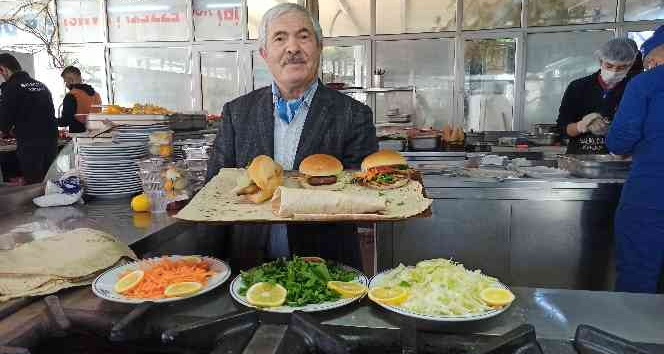 Balıkçı Kenan yarıyıl tatilinde öğrencileri unutmadı