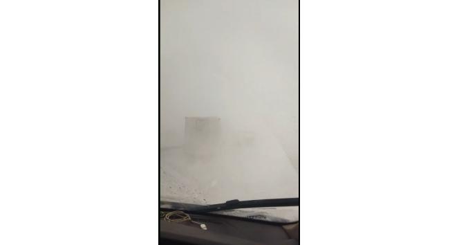 Yoğun sis kazayı beraberinde getirdi