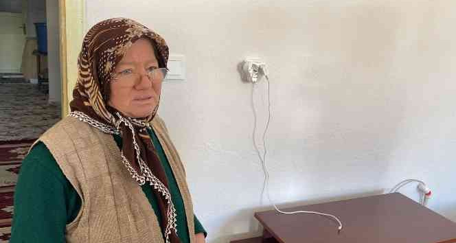 Televizyonu çalınan Dilber Kömürcü: ‘‘6 ay önce eşim vefat etti. Benim en yakın arkadaşım televizyonumdu’’