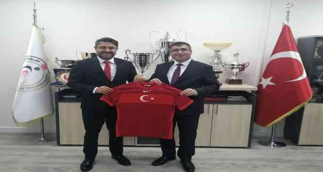 NEVÜ Rektörü Ergezen’i Ziyaret Etti