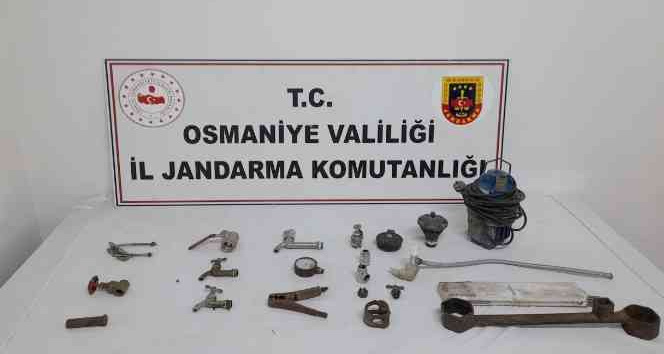 Evden hırsızlık yapan zanlı yakalandı