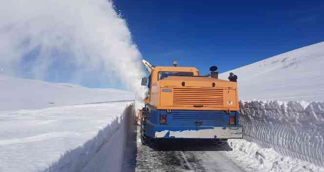 Bingöl’de 159 köy yolu ulaşıma açıldı