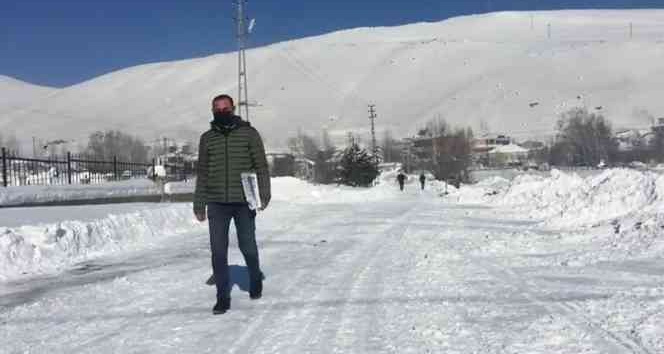 Karlıova’da karneyi öğrenciler değil, veliler aldı
