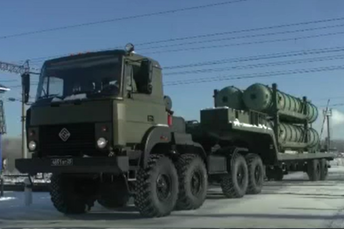 Rusya askeri tatbikat için Belarus'a S-400 hava savunma sistemleri gönderdi