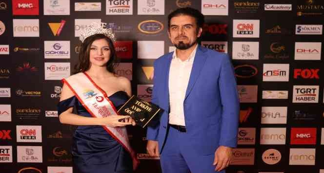 Ünlü iş adamı ve İnstagram fenomenine başarı ödülü