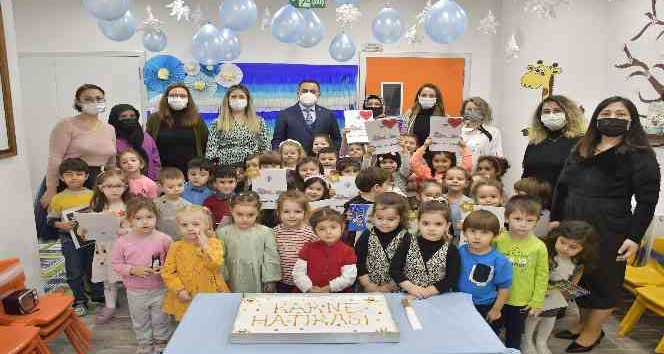 Başkan Erdoğan, öğrencilerin karne heyecanına ortak oldu