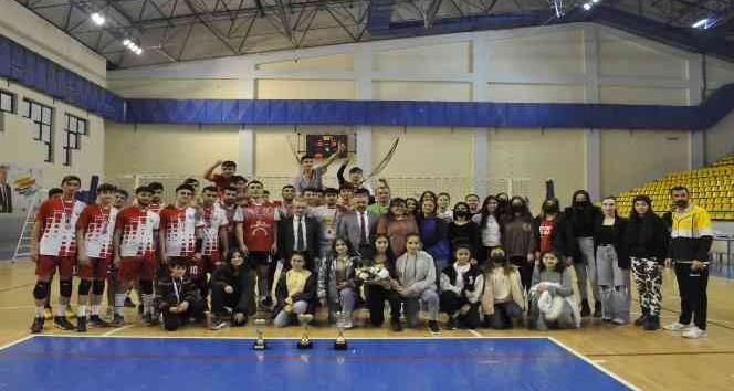 Sungurlu Belediyespor yenilgisiz şampiyon oldu