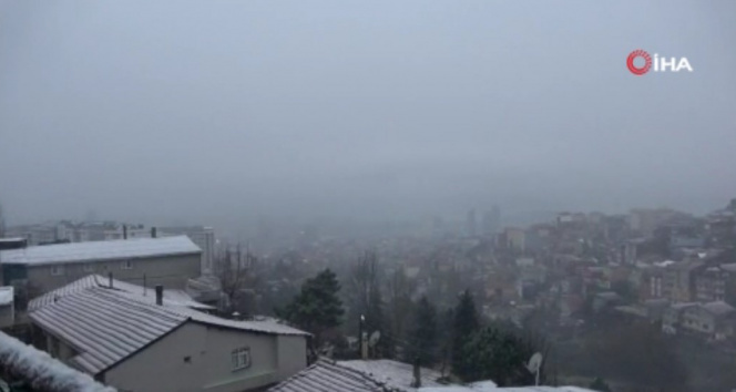 İstanbul Maltepede kar yağışı başladı