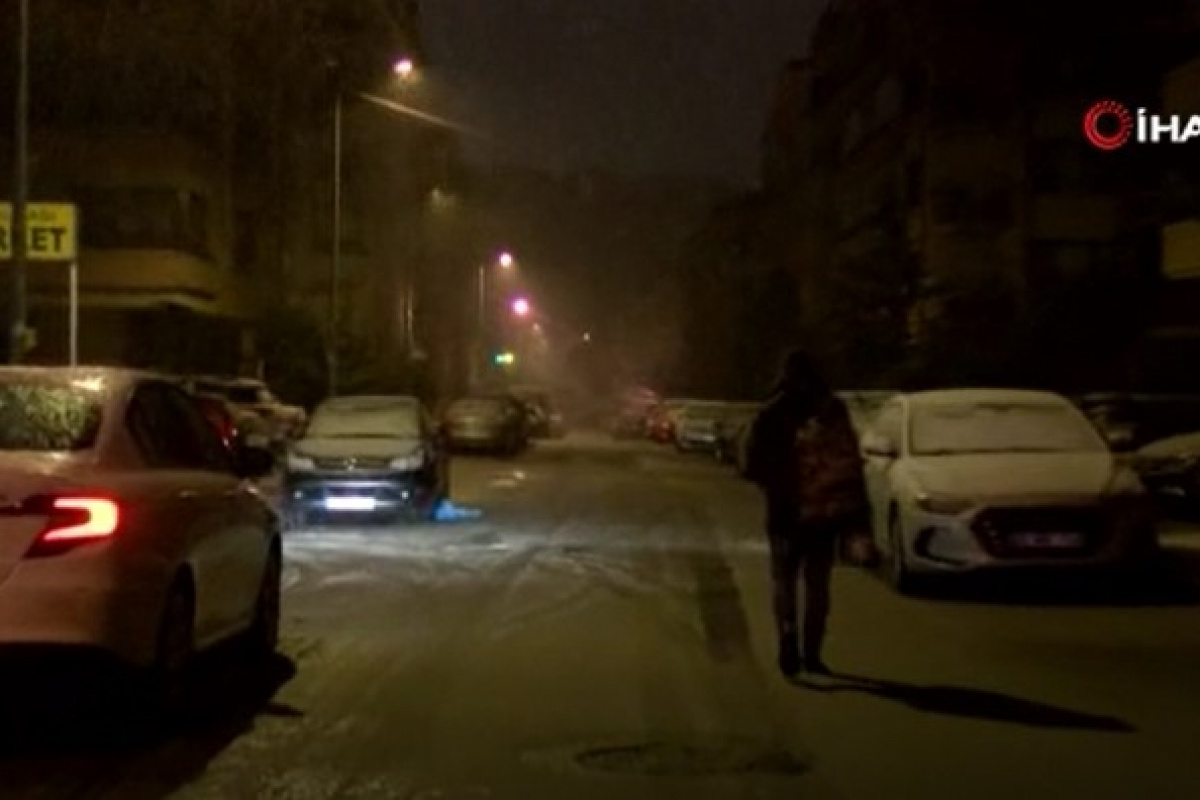 Ankara’da sabah saatlerinde kar yağışı başladı