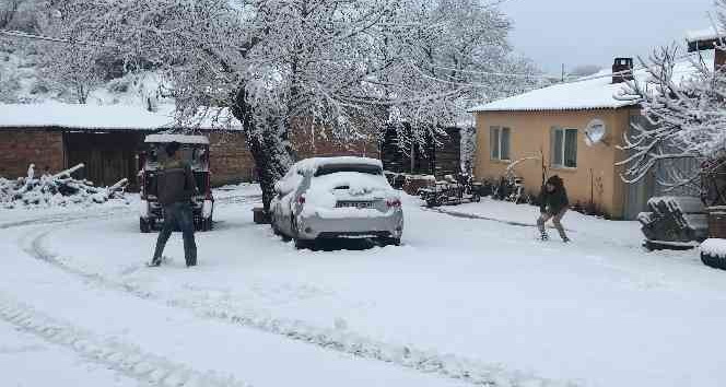 Çanakkale’nin yüksek kesimlerinde kar