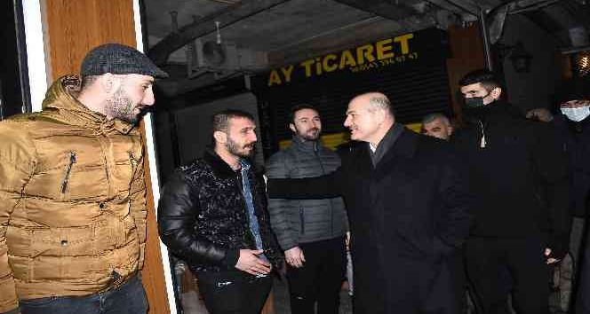 İçişleri Bakanı Soylu, Nusaybin’de esnafı ziyaret etti