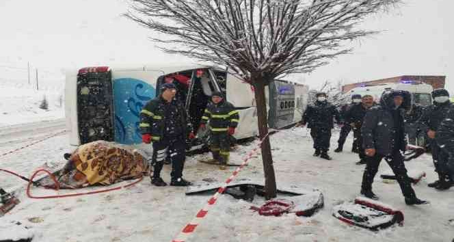Tokat’ta yolcu otobüsü devrildi: 1 ölü, çok sayıda yaralı