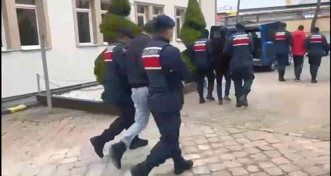 Jandarmadan sahte para operasyonu