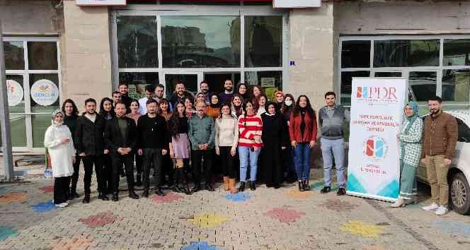 Şırnak’ta Oyun Terapisi eğitimi