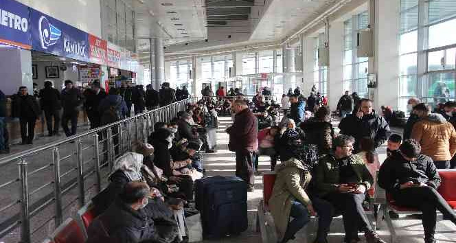 Seferler iptal oldu, terminal doldu taştı