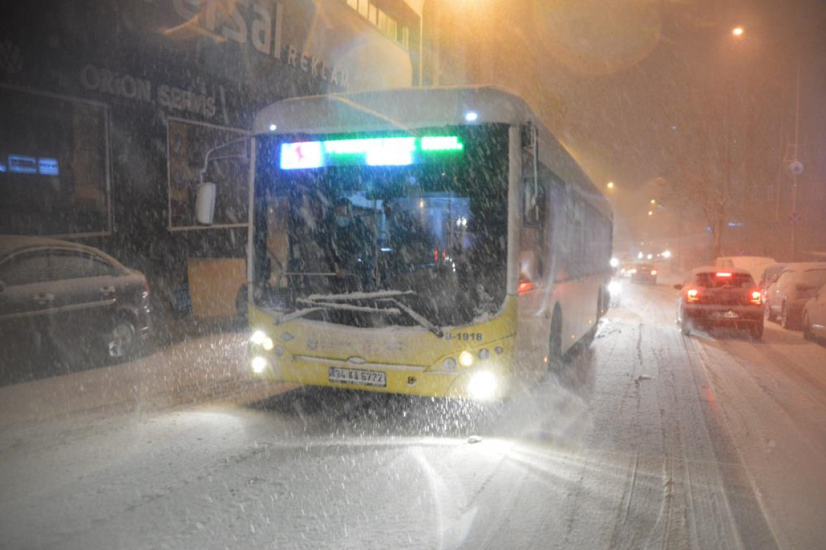 İstanbulluların kar çilesi!