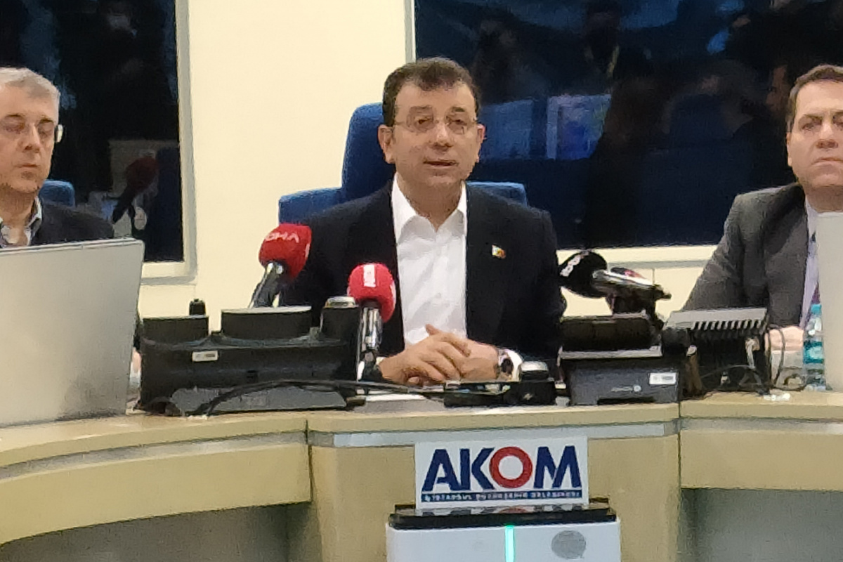 İBB Başkanı Ekrem İmamoğlu, İstanbulluları baskın kar yağışlarına karşı uyardı