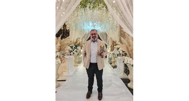 Kadına şiddete karşı yazdığı şiir ödül getirdi