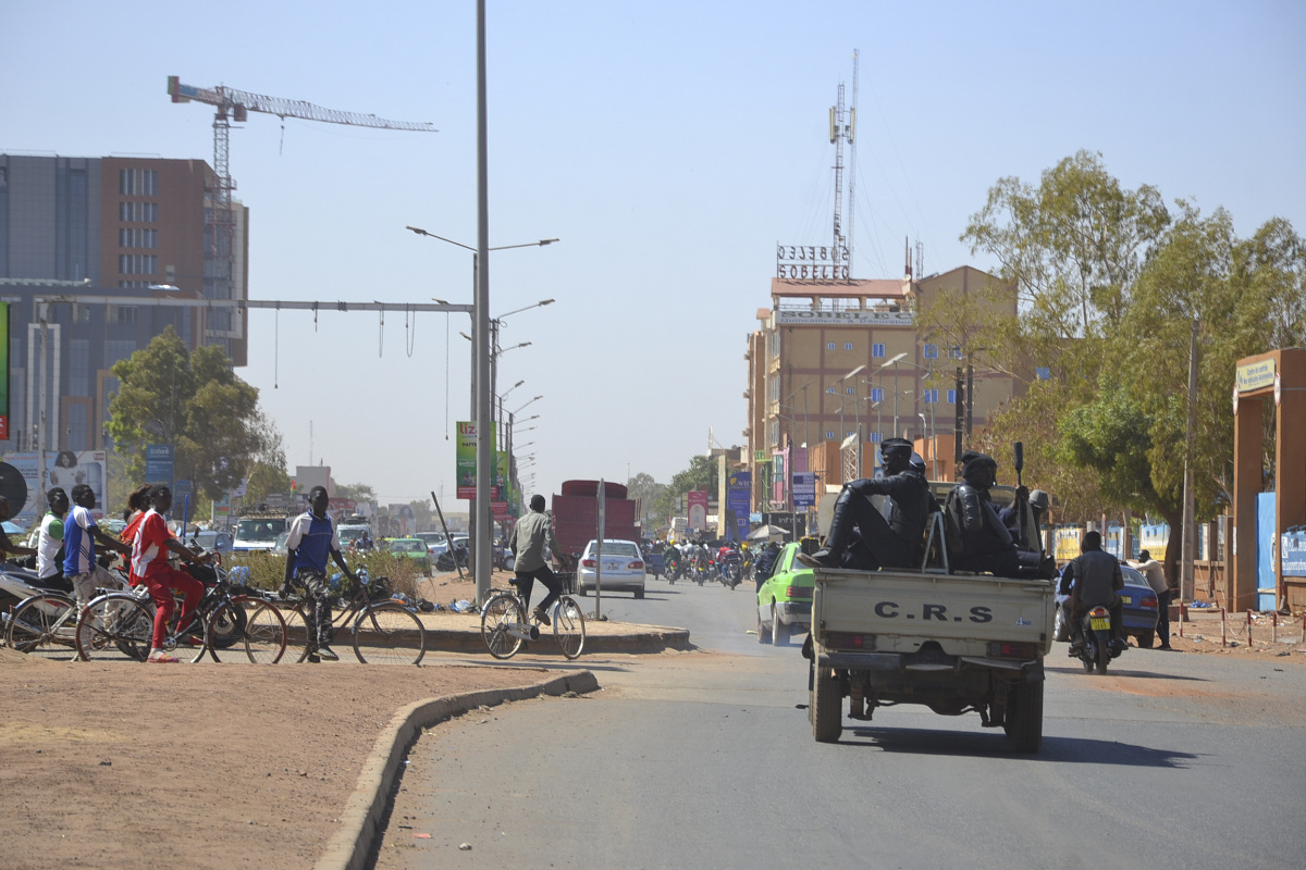 Burkina Faso'da ordu yönetime el koydu
