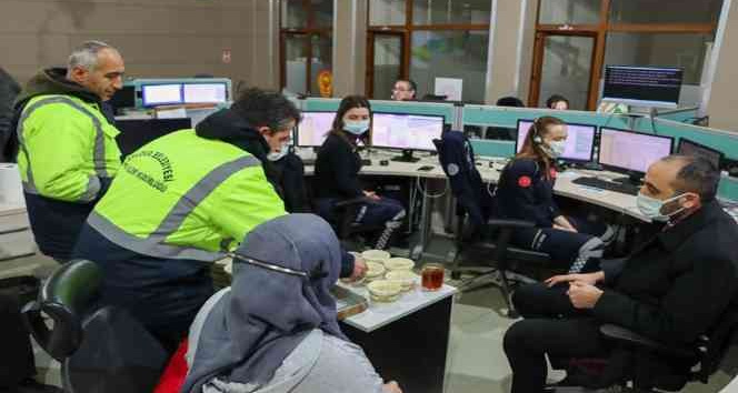 Yalova Belediyesi, karla mücadelede bütün imkânlarını seferber etti