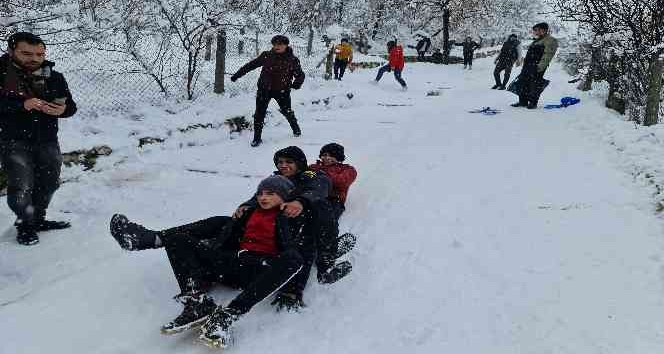 Yarıyıl tatilinde karın keyfini çıkarttılar