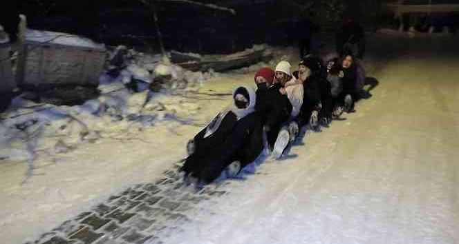 Tokat’ta kayak için akın ettiler, tehlikeli anlar yaşandı