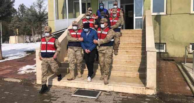 Siirt’te akü çalan 3 hırsızdan 2’si tutuklandı