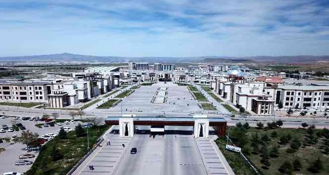 Nevşehir Hacı Bektaş Veli Üniversitesi Fen Edebiyat Fakültesi ve Eğitim Fakültesi’ne 2 profesör ataması yapıldı