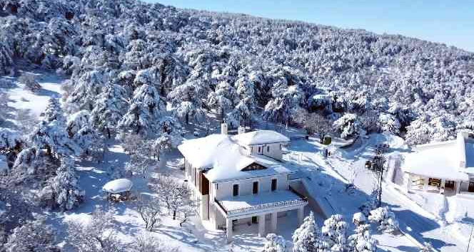 Eşsiz kar manzaraları havadan görüntülendi