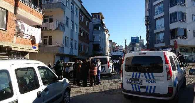 Vefat eden eşinin üzüntüsüne dayanamayıp, intihar etti