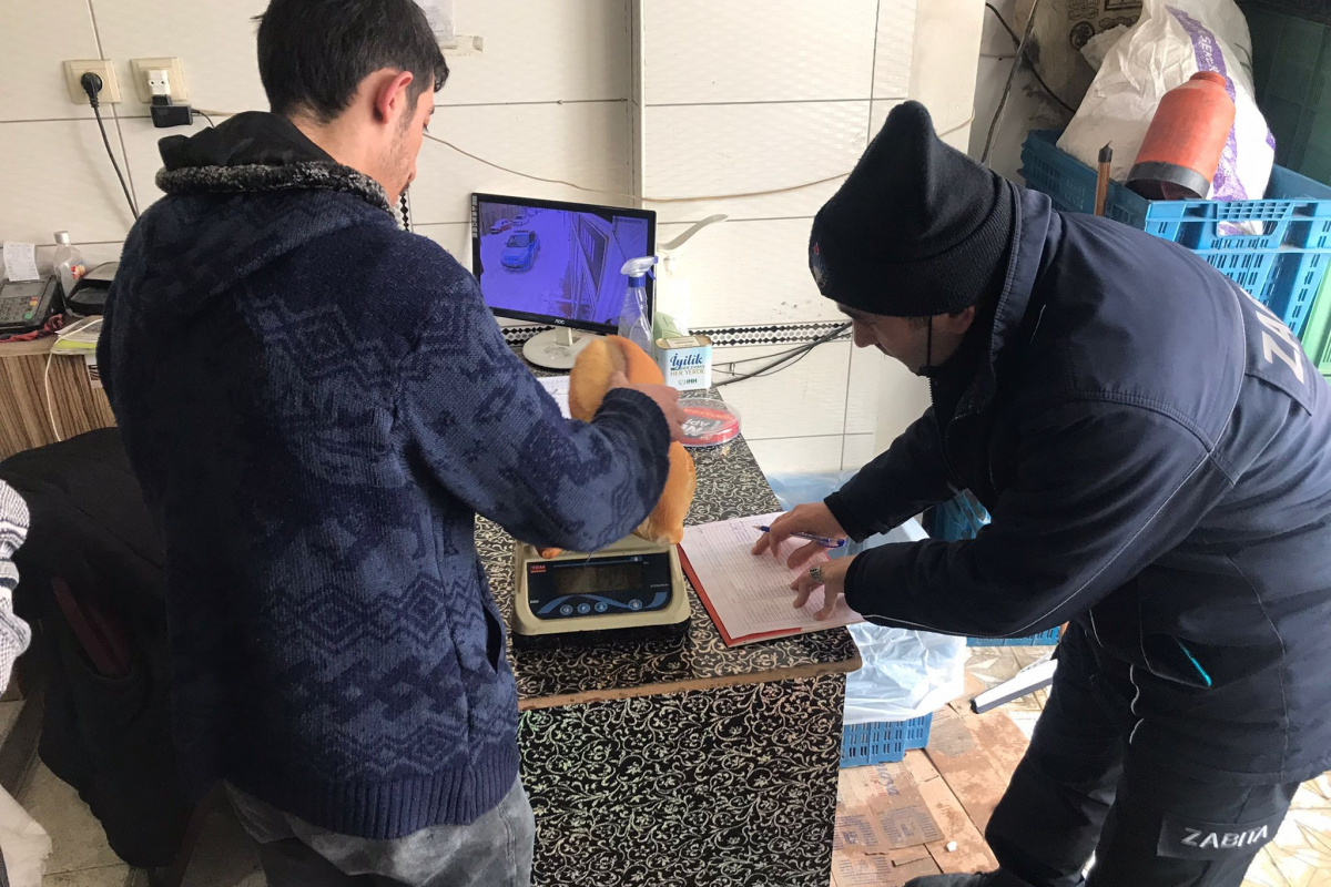 Akşehir’de zabıta ekipleri fırın denetimlerini sürdürüyor