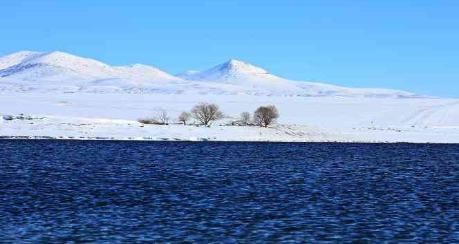 Kurutlu Sahili’nde kartpostallık manzara