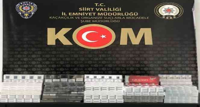 Düğün konvoyundaki minibüste kaçak sigara ele geçirildi