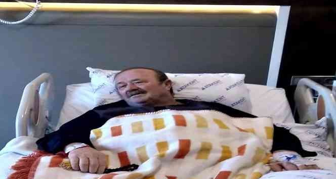 Buzlu zeminde düşen belediye başkanı ayak bileğini kırıldı