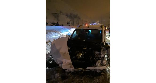 Bitlis’te meydana gelen iki ayrı kazada 5 kişi yaralandı