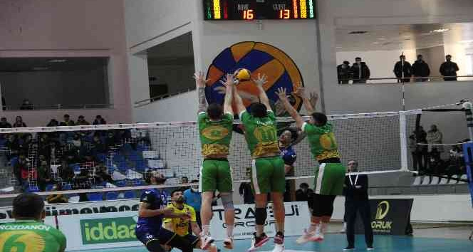 Efeler Ligi: Bingöl Solhan Spor: 3 - Fenerbahçe: 1