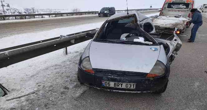 Otobüs ile otomobil çarpıştı: 1 ölü