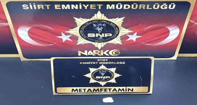 Siirt’te 2 şüpheli üzerinde uyuşturucu madde ele geçirildi