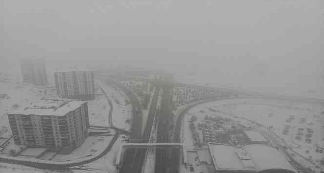 43 ilin geçiş güzergahında yoğun sis etkili oldu