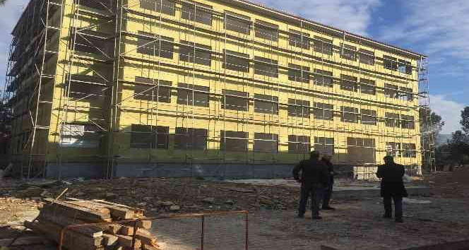 Fen lisesi inşaatı hızla sürüyor
