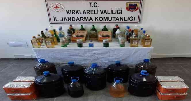 Bulgaristan’dan Türkiye’ye getirilen 740 litre kaçak alkol ele geçirildi
